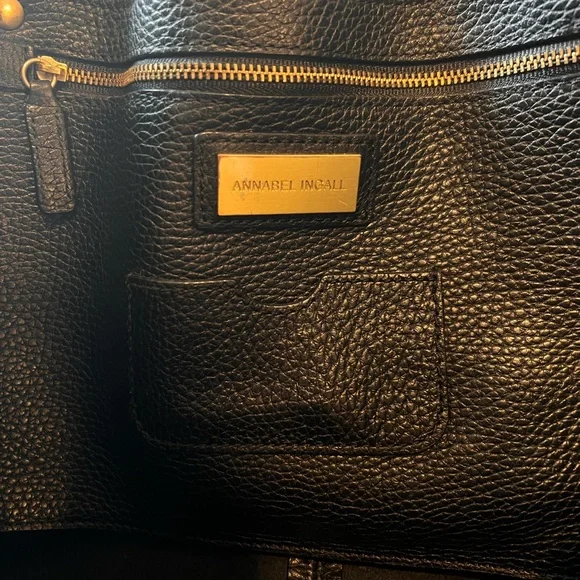 Elegant Black Leather Tote Bag - Picture 5 of 5